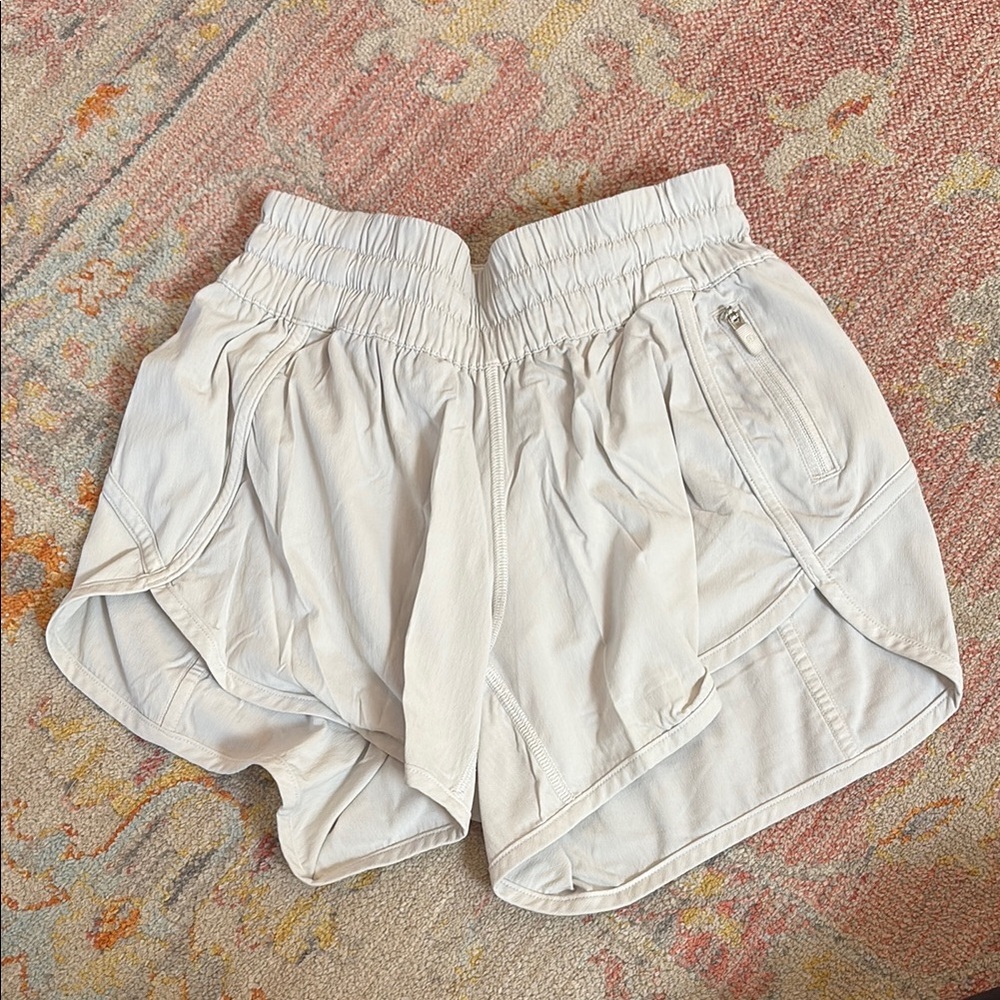 SOLD ‼️Lululemon Athletica White Tracker Shorts
